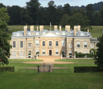 Take a tour of Althorp, childhood home and final resting place of Princess Diana, with her brother Charles, the 9th Earl Spencer. Nineteen generations of Spencers have presided over this grand estate for more than 500 years.