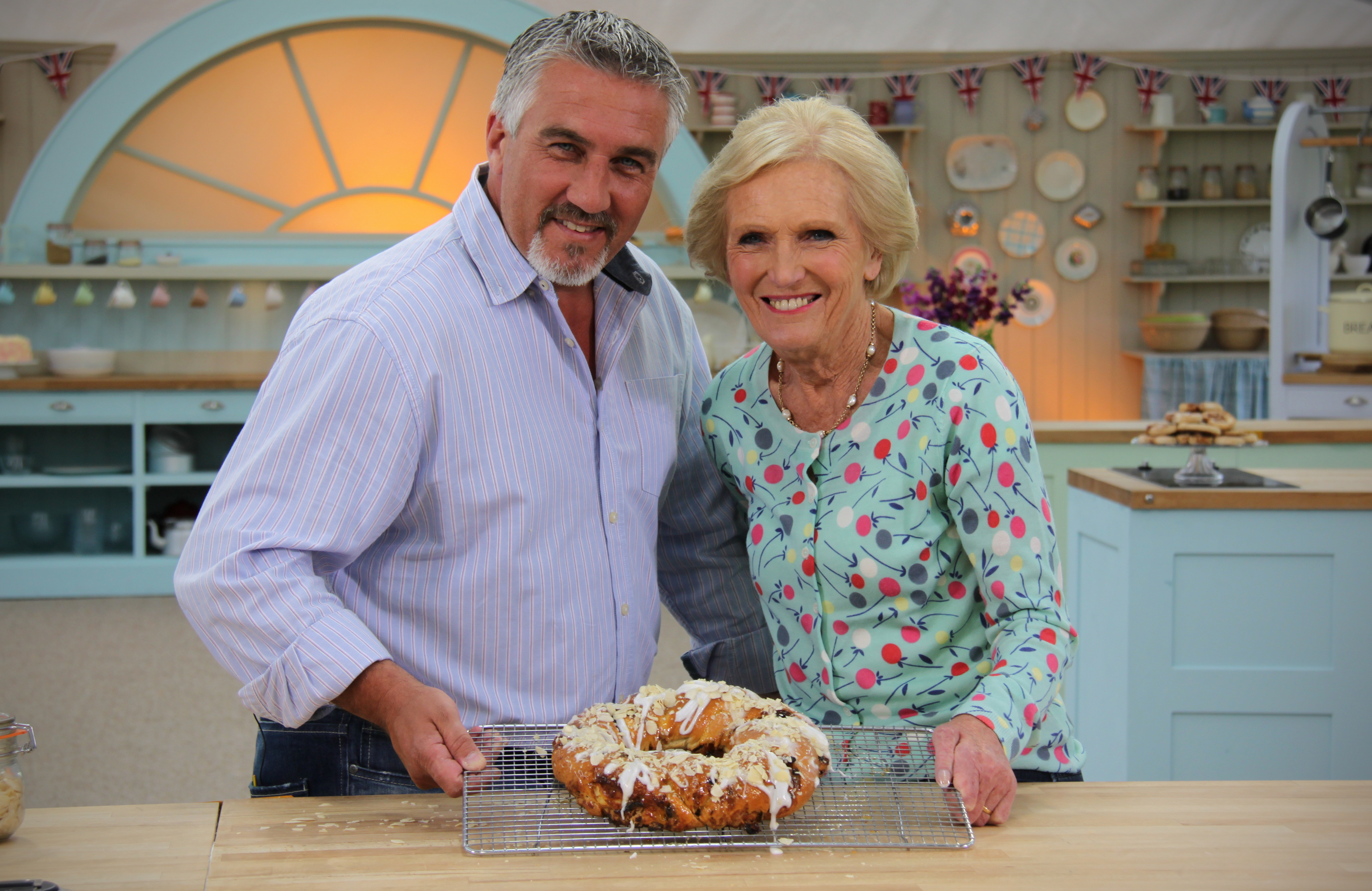 Follow the five remaining bakers as they attempt to re-create dishes fit for the Tudors. The signature is a savory stuffed pie; the technical is an unusual Tudor biscuit that has the bakers tied up in knots; the showstopper is a marzipan spectacle.